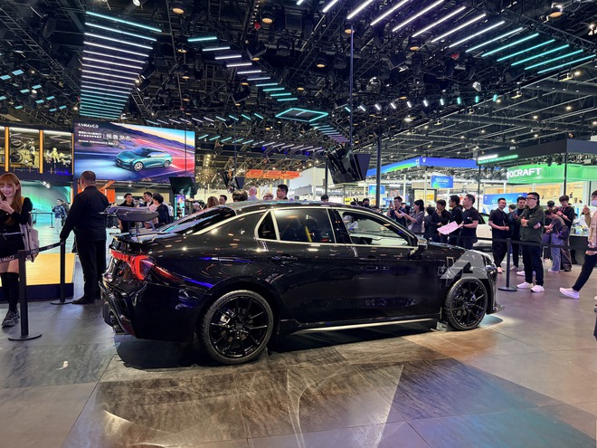 Xem trước Lynk & Co 03 sắp ra mắt Việt Nam: Thiết kế nội, ngoại thất thể thao ngay từ bản thường, dễ lấy kh&aacute;ch của Civic, Elantra- Ảnh 9.