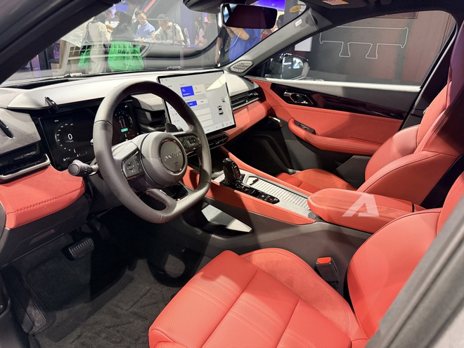 Xem trước Lynk & Co 03 sắp ra mắt Việt Nam: Thiết kế nội, ngoại thất thể thao ngay từ bản thường, dễ lấy kh&aacute;ch của Civic, Elantra- Ảnh 3.