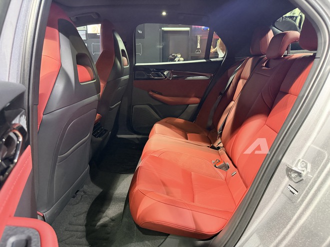 Xem trước Lynk & Co 03 sắp ra mắt Việt Nam: Thiết kế nội, ngoại thất thể thao ngay từ bản thường, dễ lấy kh&aacute;ch của Civic, Elantra- Ảnh 4.