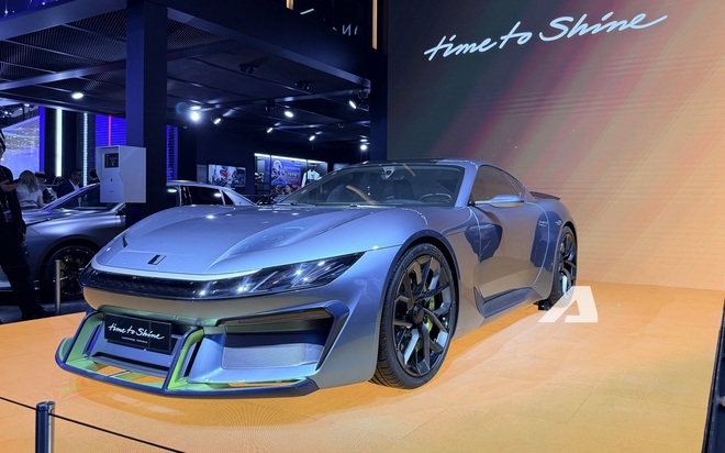 Lynk & Co lần đầu l&agrave;m si&ecirc;u xe: Khung gầm AI kỹ thuật số, thay đổi cấu tr&uacute;c bằng một n&uacute;t bấm, 0-100km/h chỉ trong 2 gi&acirc;y- Ảnh 4.