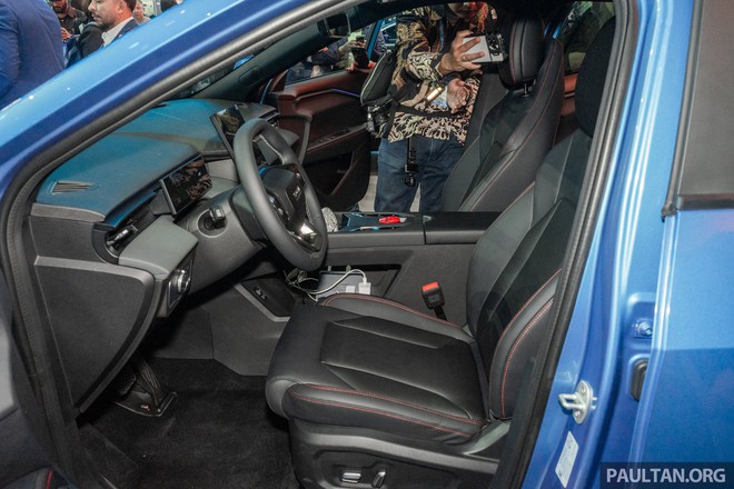 Đ&acirc;y l&agrave; Omoda O4 dự kiến lắp r&aacute;p ở Việt Nam: Thiết kế gợi nhớ si&ecirc;u xe, n&uacute;t khởi động kiểu Lamborghini, 3 t&ugrave;y chọn động cơ- Ảnh 7.