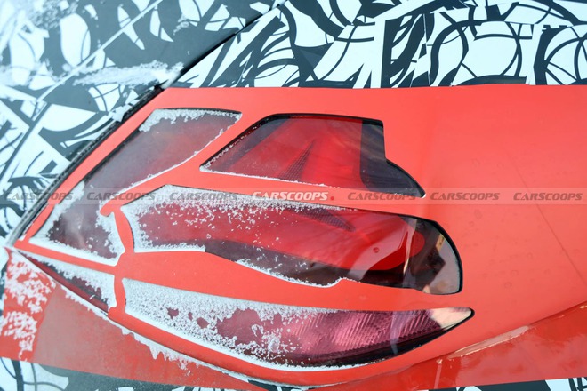 Mercedes-Benz C-Class mới lộ diện: Biểu tượng ng&ocirc;i sao xuất hiện tr&ecirc;n cả đ&egrave;n chiếu s&aacute;ng, c&oacute; thể trang bị AI b&ecirc;n trong xe- Ảnh 4.