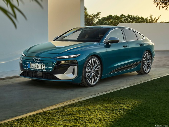 Audi S6 Sportback e-tron xuất hiện tại Việt Nam: Đ&egrave;n LED điều chỉnh thiết kế theo &yacute; chủ xe, nội thất 3 m&agrave;n h&igrave;nh OLED, đi 600km/sạc- Ảnh 3.