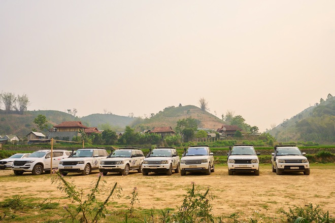 Range Rover 20 năm tuổi của ông Đặng Lê Nguyên Vũ bền cỡ này: ‘Bào’ hàng trăm km đèo núi Tây Bắc suốt 3 ngày liền vẫn ổn định- Ảnh 1. Range Rover 20 năm tuổi của ông Đặng Lê Nguyên Vũ bền cỡ này: ‘Bào’ hàng trăm km đèo núi Tây Bắc suốt 3 ngày liền vẫn ổn định- Ảnh 1.