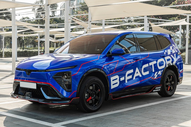 Nhóm người Việt làm bodykit cho VinFast Limo Green được hãng chia sẻ lại: 'Tốn hàng trăm triệu đồng, mất gần nửa năm, phải đập đi xây lại nhiều lần'- Ảnh 2. Nhóm người Việt làm bodykit cho VinFast Limo Green được hãng chia sẻ lại: 'Tốn hàng trăm triệu đồng, mất gần nửa năm, phải đập đi xây lại nhiều lần'- Ảnh 2.