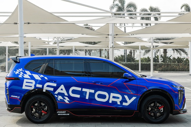 Nhóm người Việt làm bodykit cho VinFast Limo Green được hãng chia sẻ lại: 'Tốn hàng trăm triệu đồng, mất gần nửa năm, phải đập đi xây lại nhiều lần'- Ảnh 10. Nhóm người Việt làm bodykit cho VinFast Limo Green được hãng chia sẻ lại: 'Tốn hàng trăm triệu đồng, mất gần nửa năm, phải đập đi xây lại nhiều lần'- Ảnh 10.