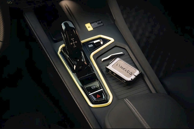 Đại l&yacute; b&aacute;o Lynk & Co 03 c&oacute; 2 bản tại Việt Nam: Gi&aacute; dự kiến từ 800 triệu đồng, mạnh ngang Civic, ADAS từ bản rẻ nhất, dễ ra mắt th&aacute;ng 6- Ảnh 7.