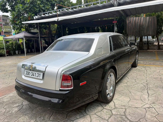 Từng l&agrave; biểu tượng của giới si&ecirc;u gi&agrave;u, Rolls-Royce Phantom 2007 giờ rao b&aacute;n gi&aacute; &lsquo;ngỡ ng&agrave;ng&rsquo;- Ảnh 3.