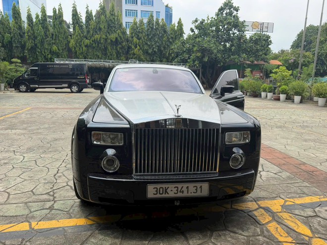 Từng l&agrave; biểu tượng của giới si&ecirc;u gi&agrave;u, Rolls-Royce Phantom 2007 giờ rao b&aacute;n gi&aacute; &lsquo;ngỡ ng&agrave;ng&rsquo;- Ảnh 2.