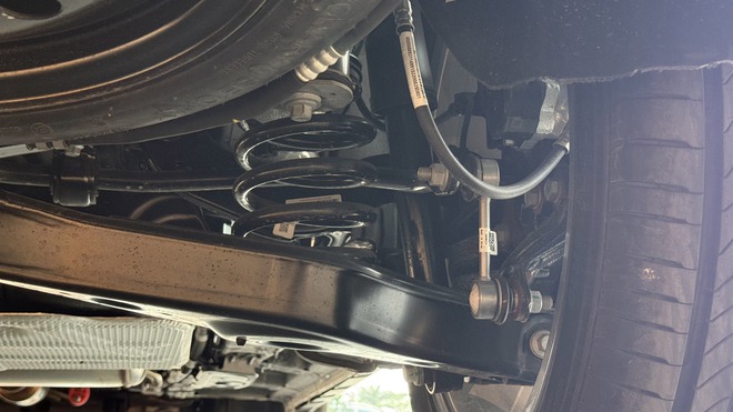 Soi chi tiết Geely Okavango tại đại l&yacute;: M&agrave;n h&igrave;nh 14,6 inch, ADAS đầy đủ, cấu h&igrave;nh ghế linh hoạt cho gia đ&igrave;nh trong tầm gi&aacute; hơn 700 triệu- Ảnh 12.