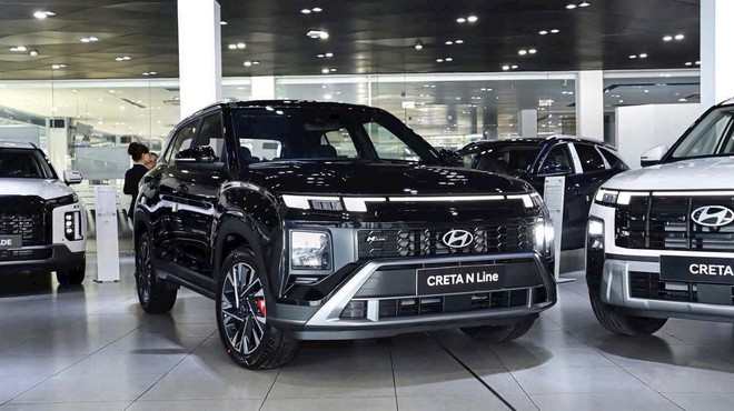 Mặt bằng gi&aacute; xe Hyundai thay đổi: Santa Fe hỗ trợ 220 triệu, Tucson v&agrave; Creta tăng mức giảm- Ảnh 2.