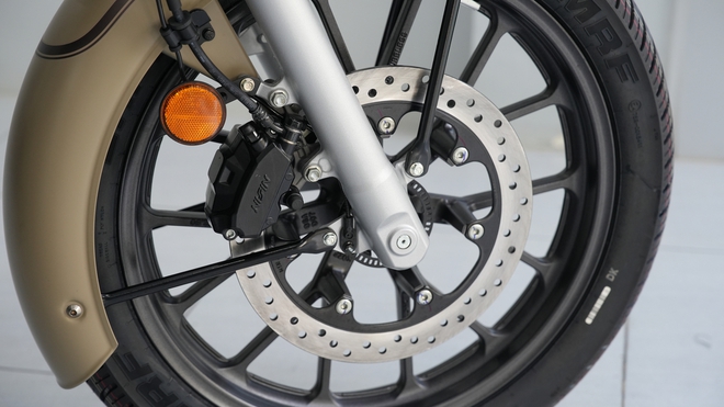 M&ocirc; t&ocirc; cho d&acirc;n chơi Honda CB350C về Việt Nam: M&aacute;y to hơn SH 350i, nguồn gốc nhập khẩu khiến nhiều người bất ngờ- Ảnh 6.