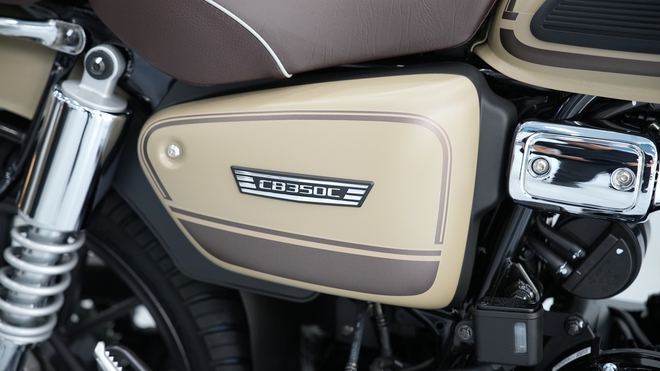 M&ocirc; t&ocirc; cho d&acirc;n chơi Honda CB350C về Việt Nam: M&aacute;y to hơn SH 350i, nguồn gốc nhập khẩu khiến nhiều người bất ngờ- Ảnh 9.