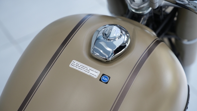 M&ocirc; t&ocirc; cho d&acirc;n chơi Honda CB350C về Việt Nam: M&aacute;y to hơn SH 350i, nguồn gốc nhập khẩu khiến nhiều người bất ngờ- Ảnh 8.