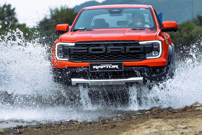 Với &lsquo;con nghiện&rsquo; cơ kh&iacute; như t&ocirc;i, Ford phải &lsquo;chơi&rsquo; động cơ thế n&agrave;y mới đủ đ&atilde;!- Ảnh 4.
