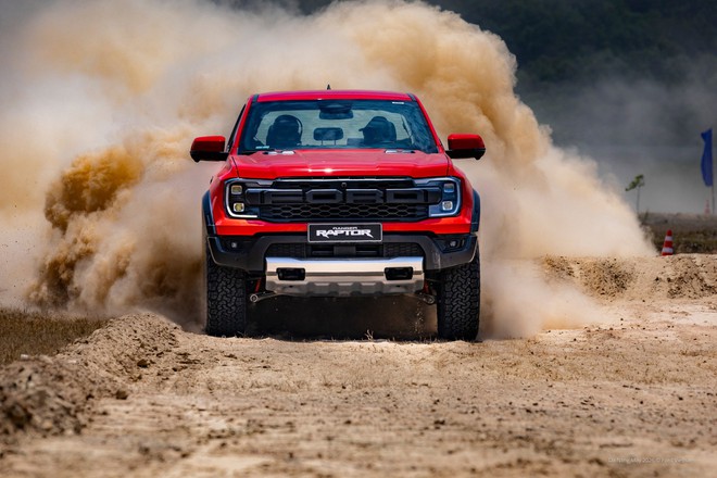 Với &lsquo;con nghiện&rsquo; cơ kh&iacute; như t&ocirc;i, Ford phải &lsquo;chơi&rsquo; động cơ thế n&agrave;y mới đủ đ&atilde;!- Ảnh 2.