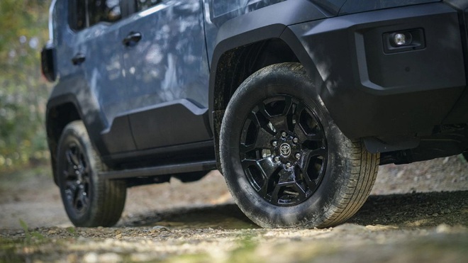 D&acirc;n chơi Việt sắp lấy Toyota Land Cruiser FJ c&oacute; thể tham khảo g&oacute;i độ n&agrave;y: Nhiều 'đồ chơi' nội, ngoại thất, gi&aacute; v&agrave;i chục tới cả trăm triệu đồng- Ảnh 5.