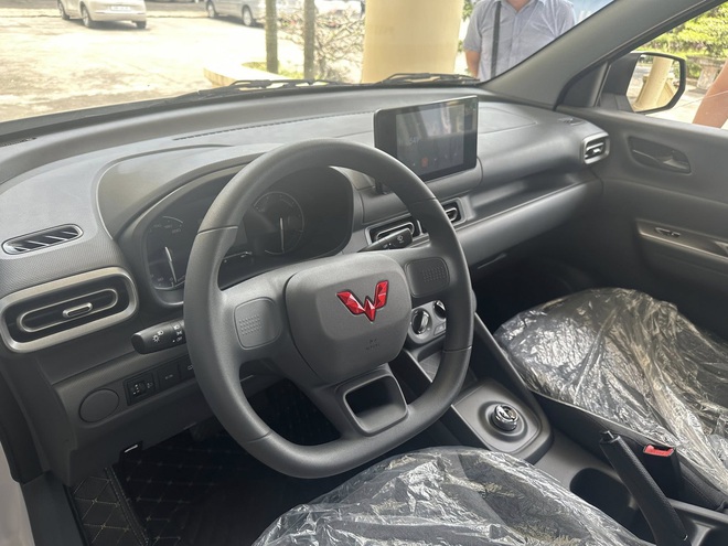 Wuling Grango - MPV gi&aacute; dự kiến 499 triệu đồng tại Việt Nam lộ r&otilde; nội, ngoại thất: N&uacute;m xoay chuyển số, ghế cơ trưởng, c&ograve;n nhiều thứ &lsquo;đơn sơ&rsquo;- Ảnh 6.
