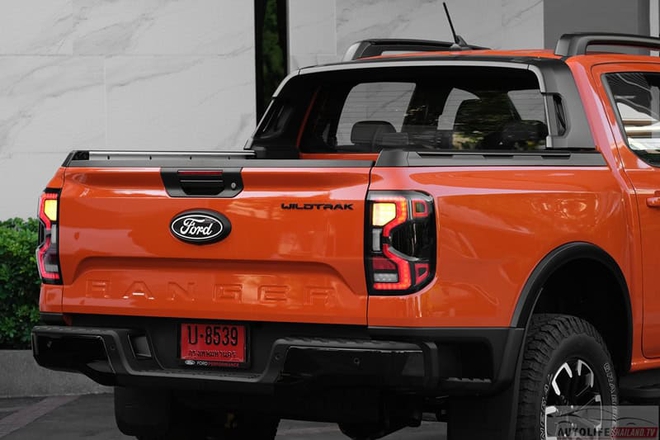 Ford Ranger Wildtrak X 2026 gi&aacute; quy đổi gần 1,2 tỷ đồng ở gần Việt Nam: M&aacute;y 3.0L V6, c&oacute; AWD, phuộc h&agrave;ng hiệu, lốp &lsquo;b&eacute;o&rsquo; như Raptor- Ảnh 7.