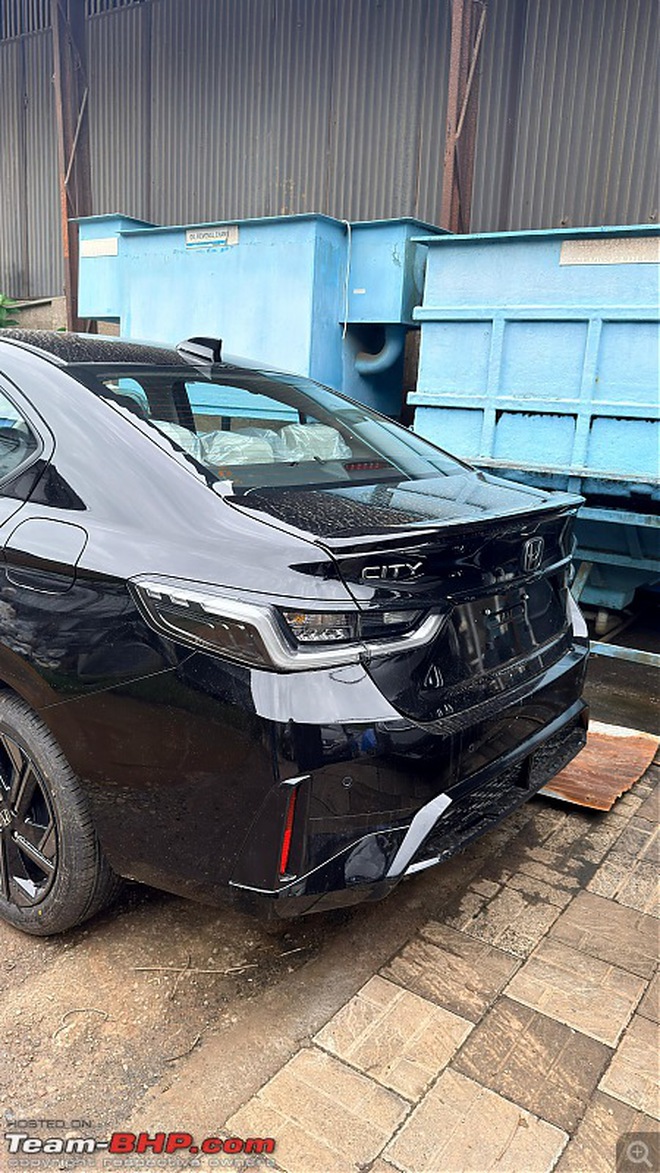 Honda City 2026 lộ nội thất kh&ocirc;ng che: M&agrave;n h&igrave;nh lớn đặt nổi, ghế l&agrave;m m&aacute;t, vẫn d&ugrave;ng phanh tay cơ- Ảnh 7.