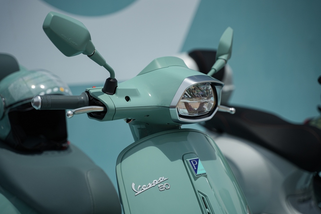 Cận cảnh Vespa Sprint 180 lần đầu xuất hiện tại Việt Nam: Gi&aacute; ngang SH350i, động cơ mạnh nhất d&ograve;ng Sprint nhưng kh&ocirc;ng d&agrave;nh cho số đ&ocirc;ng- Ảnh 4.