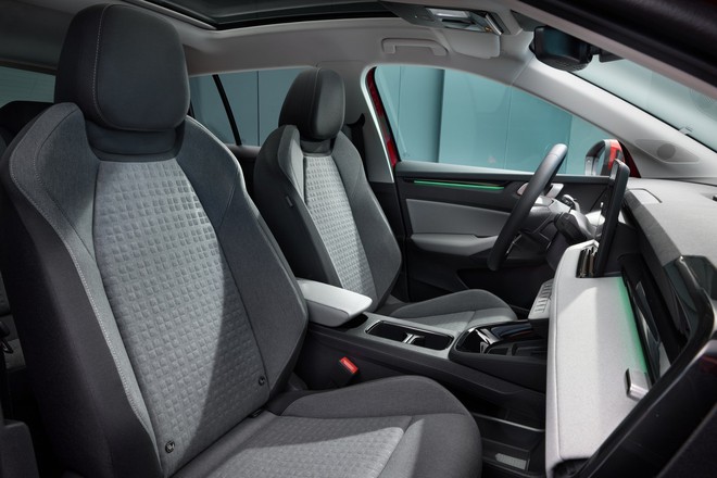 Sang ch&acirc;u &Acirc;u xem thực tế Skoda Epiq vừa ra mắt: SUV đ&ocirc; thị thiết kế thực dụng, nhiều c&ocirc;ng nghệ, c&oacute; ADAS, chạy 440km/sạc- Ảnh 10.