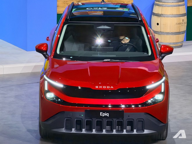 Sang ch&acirc;u &Acirc;u xem thực tế Skoda Epiq vừa ra mắt: SUV đ&ocirc; thị thiết kế thực dụng, nhiều c&ocirc;ng nghệ, c&oacute; ADAS, chạy 440km/sạc- Ảnh 1.