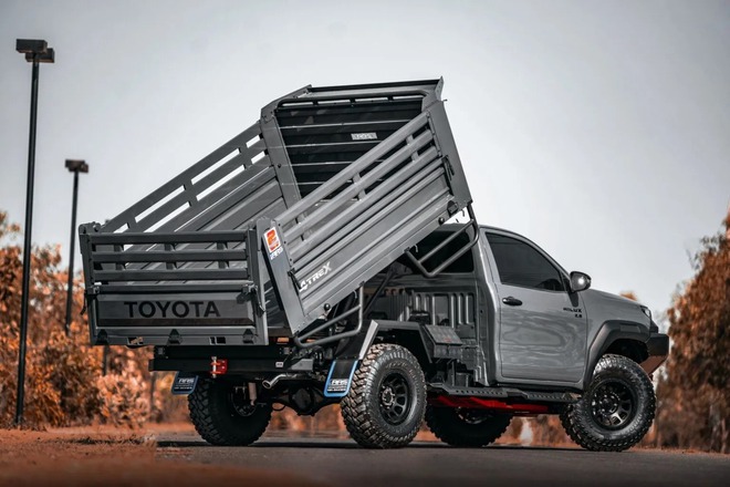 Toyota Hilux 'lột x&aacute;c' th&agrave;nh xe ben m&agrave; kh&ocirc;ng cần cắt xẻ: Chở tới 5 tấn, c&oacute; cả cần cẩu tự bốc h&agrave;ng- Ảnh 25.