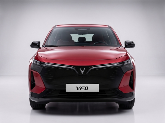VinFast VF 8 thế hệ mới ra mắt: Gi&aacute; từ 999 triệu đồng, chạy 500km/sạc, n&acirc;ng cấp khung gầm v&agrave; c&ocirc;ng nghệ ADAS- Ảnh 2.