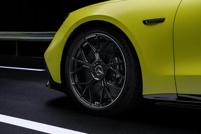 Mercedes AMG GT Coupe 2027 trình làng: Mạnh hơn 1.150 mã lực, xe điện nhưng vẫn có âm thanh của máy V8, về Việt Nam đấu với Porsche Taycan và Audi e-tron GT- Ảnh 7. Mercedes AMG GT Coupe 2027 trình làng: Mạnh hơn 1.150 mã lực, xe điện nhưng vẫn có âm thanh của máy V8, về Việt Nam đấu với Porsche Taycan và Audi e-tron GT- Ảnh 7.