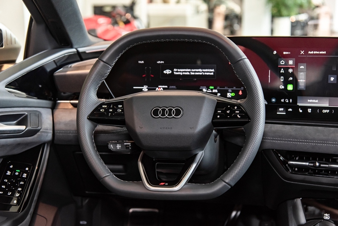 Xem thực tế 1 trong 5 chiếc Audi S6 Sportback e-tron gi&aacute; 4,199 tỷ đồng tại Việt Nam: Nhiều trang bị thể thao, mạnh gần 550 m&atilde; lực- Ảnh 10.