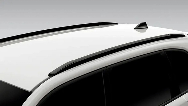 Subaru Forester 2026 ra mắt: Gi&aacute; quy đổi từ 638 triệu đồng, bản &lsquo;base&rsquo; cắt giảm nhưng vẫn xịn, 2 t&ugrave;y chọn động cơ, c&oacute; m&aacute;y hybrid sắp về Việt Nam- Ảnh 3.