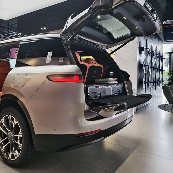 Lynk & Co 900 dự kiến từ 3,099 tỷ đồng tại Việt Nam: Lớn hơn Lexus LX với gi&aacute; tiệm cận RX, mạnh hơn 700hp, nhiều tiện &iacute;ch VIP b&ecirc;n trong- Ảnh 12.