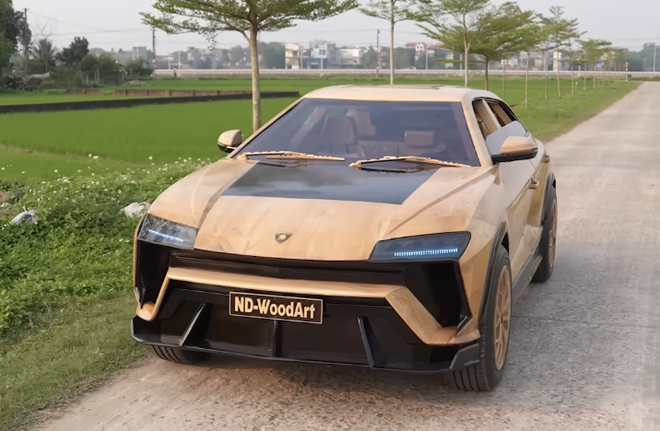 &Ocirc;ng bố Bắc Ninh tự chế 'si&ecirc;u xe gỗ' giống Lamborghini Urus: Khung gầm sắt, lốp gỗ khắc tay như thật, động cơ điện đặt sau- Ảnh 7.