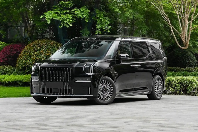Zeekr 009 dự kiến 4,2 tỷ đồng tại Việt Nam, gần ngang Alphard: Tiện nghi sang xịn, mạnh 912hp ngang si&ecirc;u xe, đầy điện đủ chạy H&agrave; Nội - Đ&agrave; Nẵng- Ảnh 1.