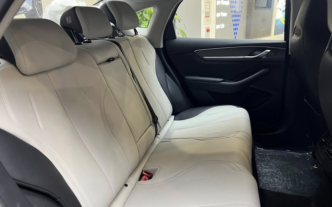BYD Seal 5 giảm gi&aacute; mạnh c&ograve;n 626 triệu đồng, đấu Mazda3, K3 bằng PHEV chạy 120km kh&ocirc;ng cần xăng- Ảnh 6.