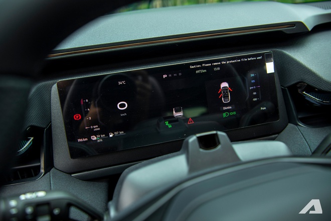 Chủ xe Gen Z n&oacute;i về Lynk & Co 08 sau 7.000km: Đi h&agrave;ng ng&agrave;y như xe điện, nhiều c&ocirc;ng nghệ nhưng c&ograve;n v&agrave;i t&iacute;nh năng chưa hợp Việt Nam- Ảnh 17.