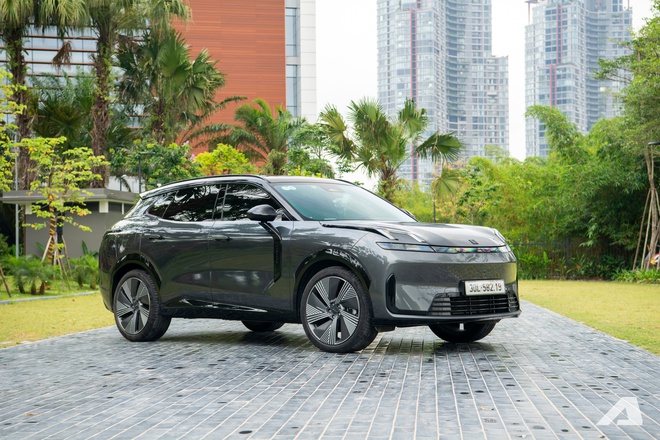 Chủ xe Gen Z n&oacute;i về Lynk & Co 08 sau 7.000km: Đi h&agrave;ng ng&agrave;y như xe điện, nhiều c&ocirc;ng nghệ nhưng c&ograve;n v&agrave;i t&iacute;nh năng chưa hợp Việt Nam- Ảnh 12.