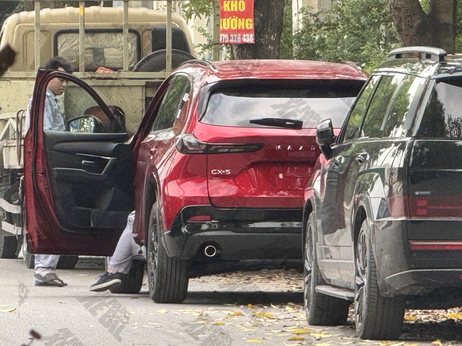Mazda CX-5 thế hệ mới xuất hiện tại H&agrave; Nội, cho thấy ng&agrave;y ra mắt kh&ocirc;ng c&ograve;n xa, thiết kế giống hệt xe nhập Nhật- Ảnh 4.