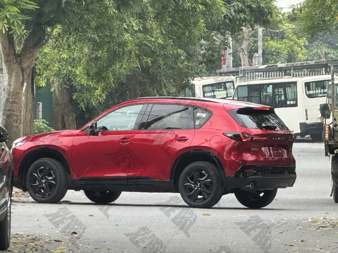 Mazda CX-5 thế hệ mới xuất hiện tại H&agrave; Nội, cho thấy ng&agrave;y ra mắt kh&ocirc;ng c&ograve;n xa, thiết kế giống hệt xe nhập Nhật- Ảnh 5.