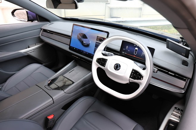 Th&ecirc;m 3 &ocirc; t&ocirc; điện mới rục rịch về Việt Nam: SUV c&ugrave;ng cỡ Tucson, Creta, sedan c&oacute; cửa c&aacute;nh chim, m&agrave;n h&igrave;nh lật như si&ecirc;u xe- Ảnh 12.