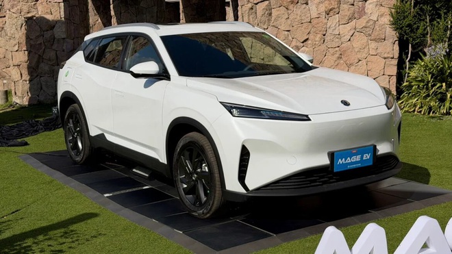 Th&ecirc;m 3 &ocirc; t&ocirc; điện mới rục rịch về Việt Nam: SUV c&ugrave;ng cỡ Tucson, Creta, sedan c&oacute; cửa c&aacute;nh chim, m&agrave;n h&igrave;nh lật như si&ecirc;u xe- Ảnh 2.