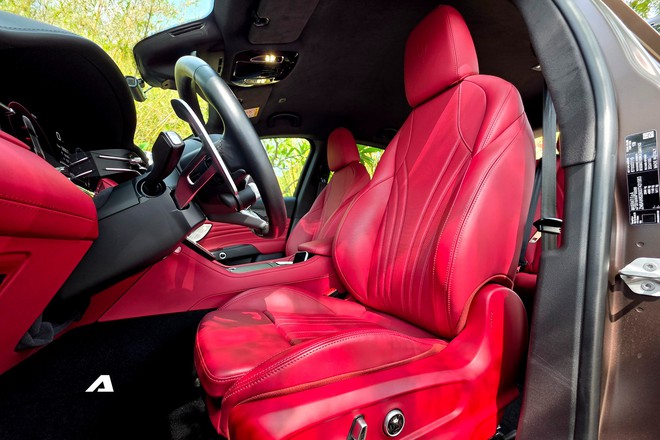 Cầm l&aacute;i Maserati Grecale 2026: Ngập tr&agrave;n 'đồ hiệu', kh&ocirc;ng d&agrave;nh cho số đ&ocirc;ng- Ảnh 8.