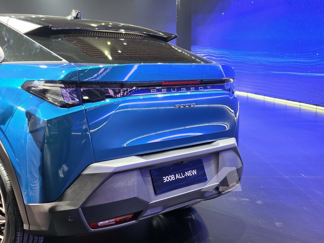 Peugeot 3008 v&agrave; 5008 thế hệ mới ra mắt Việt Nam: Gi&aacute; từ 1,279 tỷ, m&agrave;n h&igrave;nh 21 inch, c&ocirc;ng nghệ ngập tr&agrave;n, phả hơi n&oacute;ng l&ecirc;n CR-V, Santa Fe- Ảnh 9.