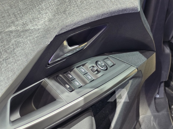 Peugeot 3008 v&agrave; 5008 thế hệ mới ra mắt Việt Nam: Gi&aacute; từ 1,279 tỷ, m&agrave;n h&igrave;nh 21 inch, c&ocirc;ng nghệ ngập tr&agrave;n, phả hơi n&oacute;ng l&ecirc;n CR-V, Santa Fe- Ảnh 22.