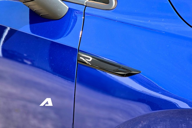 T&ocirc;i cầm l&aacute;i Volkswagen Golf R tr&ecirc;n đường phố Việt Nam: Gợi lại cảm gi&aacute;c l&aacute;i xe đua đ&uacute;ng nghĩa, sức mạnh kh&ocirc;ng l&agrave; yếu tố ghi điểm duy nhất- Ảnh 10.