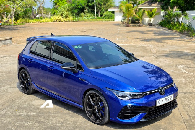 T&ocirc;i cầm l&aacute;i Volkswagen Golf R tr&ecirc;n đường phố Việt Nam: Gợi lại cảm gi&aacute;c l&aacute;i xe đua đ&uacute;ng nghĩa, sức mạnh kh&ocirc;ng l&agrave; yếu tố ghi điểm duy nhất- Ảnh 2.