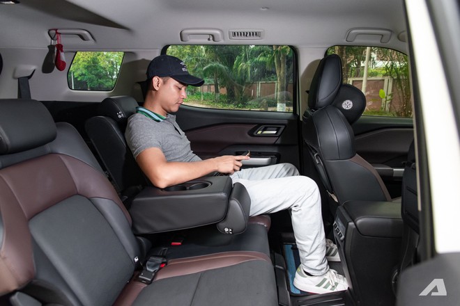 Lấy Mitsubishi Destinator chở gia đ&igrave;nh l&ecirc;n H&agrave; Giang, chủ xe tại H&agrave; Nội chia sẻ: &lsquo;Sức k&eacute;o khỏe, h&agrave;ng ba rộng, bảo dưỡng rẻ, c&oacute; điểm trừ ở c&aacute;ch &acirc;m&rsquo;- Ảnh 13.
