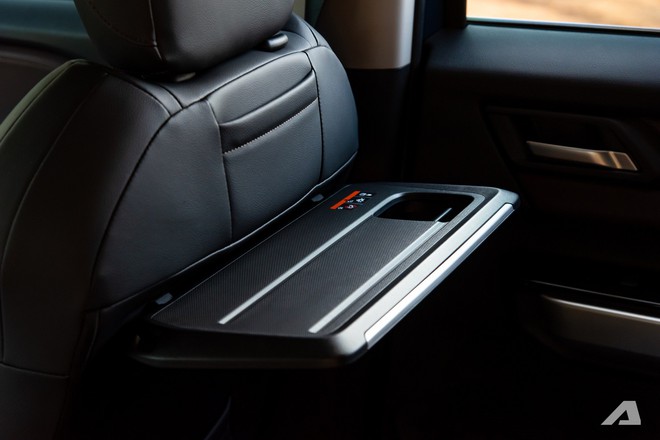 Lấy Mitsubishi Destinator chở gia đ&igrave;nh l&ecirc;n H&agrave; Giang, chủ xe tại H&agrave; Nội chia sẻ: &lsquo;Sức k&eacute;o khỏe, h&agrave;ng ba rộng, bảo dưỡng rẻ, c&oacute; điểm trừ ở c&aacute;ch &acirc;m&rsquo;- Ảnh 18.