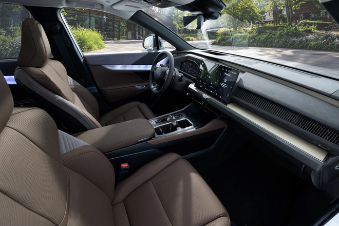 Lexus TZ ra mắt: 6 chỗ, h&agrave;ng 3 ngồi sướng như tr&ecirc;n sofa, c&aacute;ch &acirc;m hơn LX, chung gầm Highlander, chạy gần 500km/sạc- Ảnh 7.